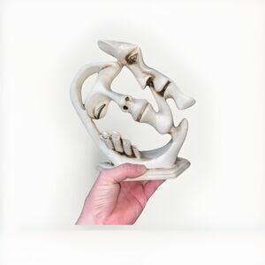 Mexico Sculpture "Lovers Kiss" Silhouette Modern Sculpture